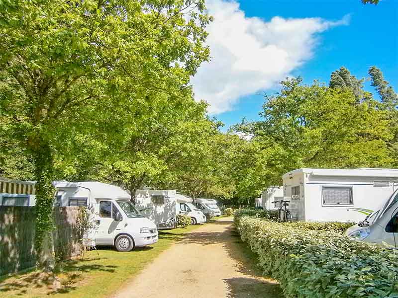 Emplacement camping-car