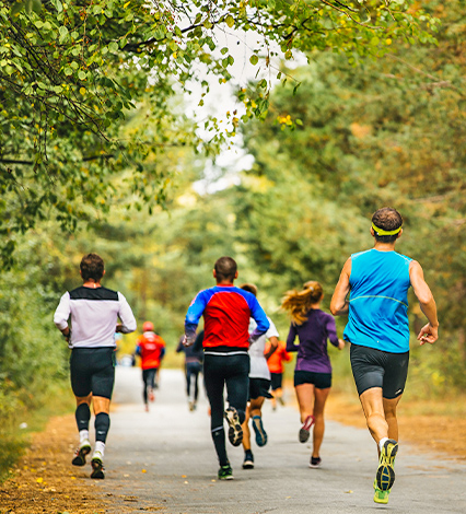 Joggen in der Nähe des Campingplatzes