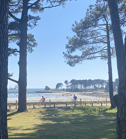 beach near camping kerabus morbihan