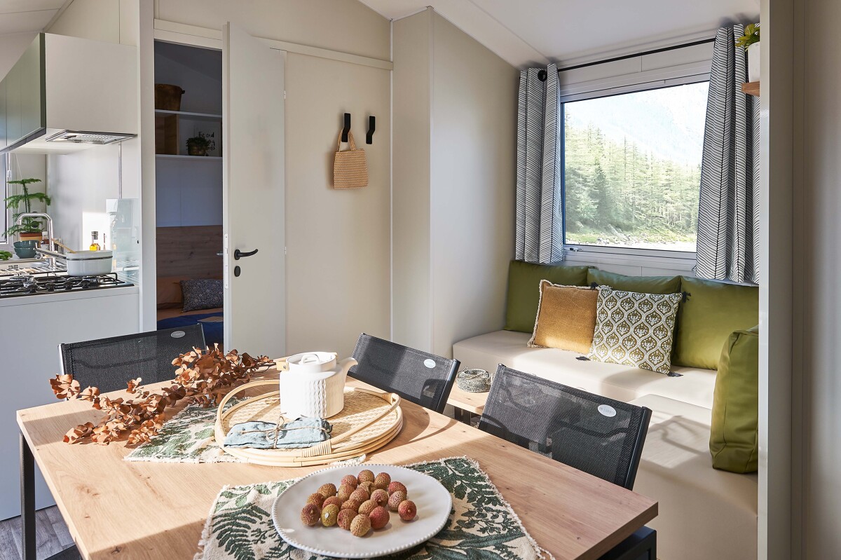 Mobilheim KOMFORT 3 Schlafzimmer – überdachte Terrasse – TV –